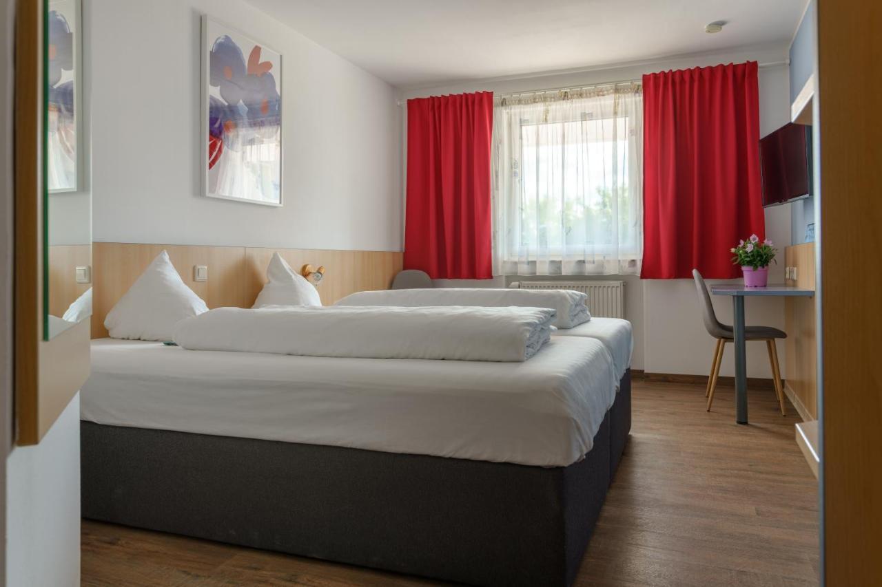 Heimsheim Motel Drei Koenig- Ihr Transithotel מראה חיצוני תמונה