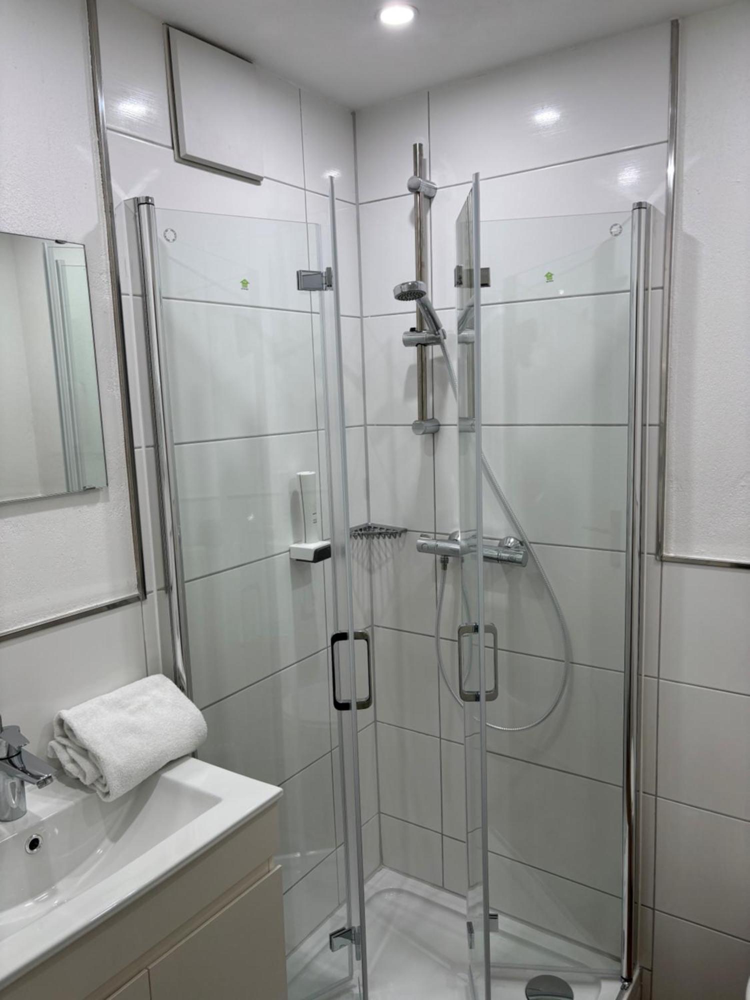 Heimsheim Motel Drei Koenig- Ihr Transithotel מראה חיצוני תמונה