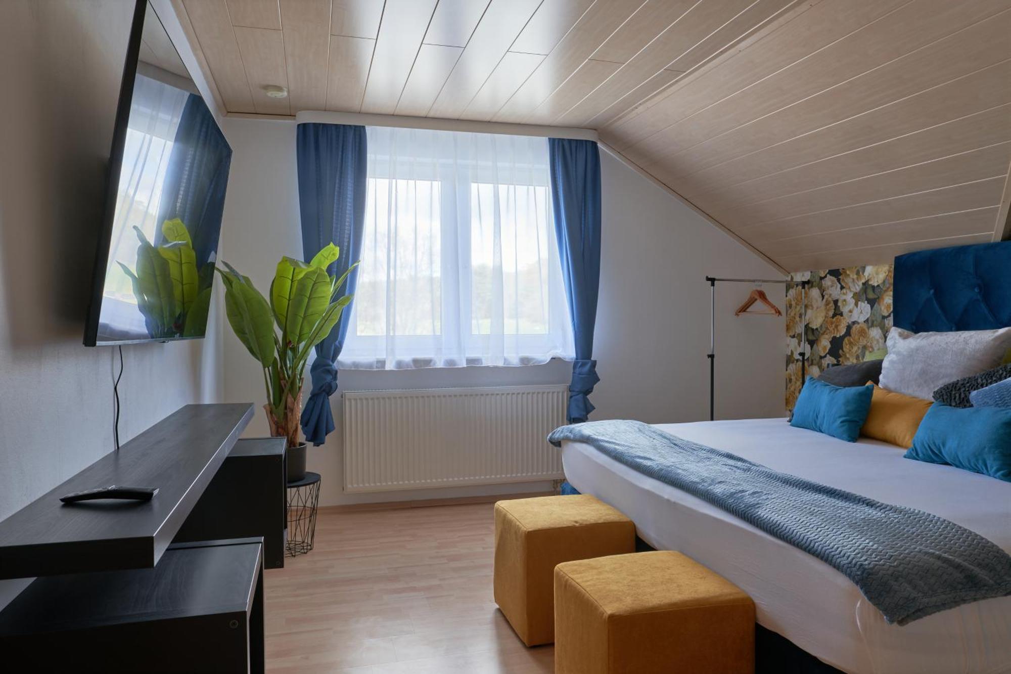 Heimsheim Motel Drei Koenig- Ihr Transithotel מראה חיצוני תמונה